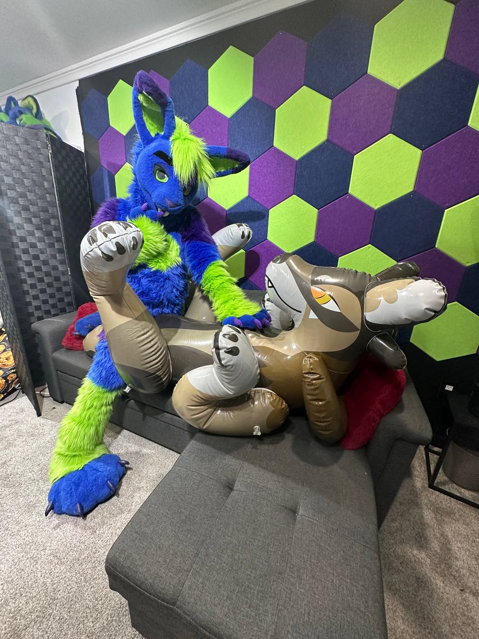 Xivy Inflatable Wolf (With SPH)