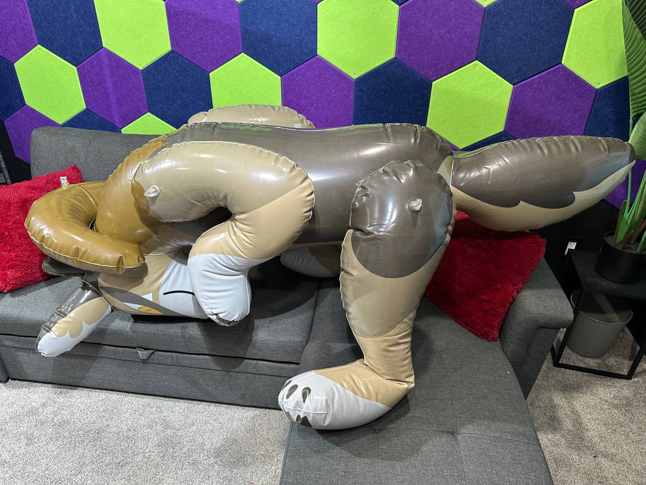 Xivy Inflatable Wolf (With SPH)