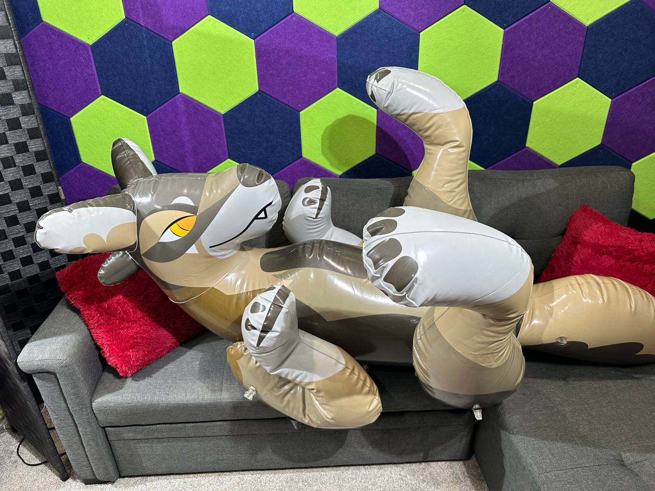 Xivy Inflatable Wolf (With SPH)